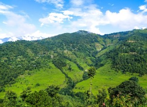 फोटो अफ द डे : मोलुङ गाउँपालिकाको वडा नंं १ र २ मा पर्ने बाह्रबीसे र स्वाँरा खेत